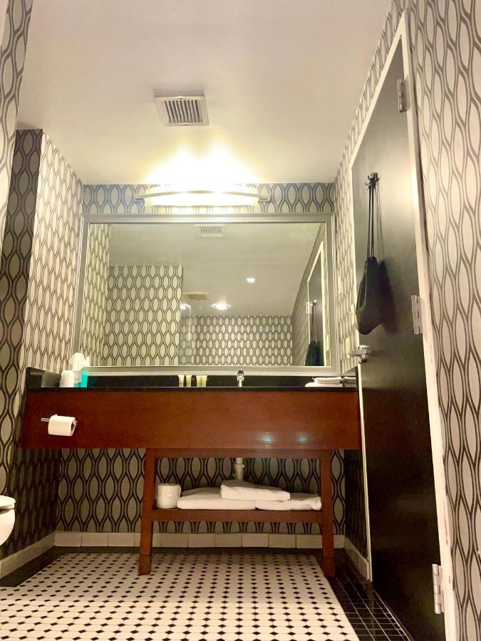 Park Manor Hotel Clifton Park Exterior foto Bathroom
